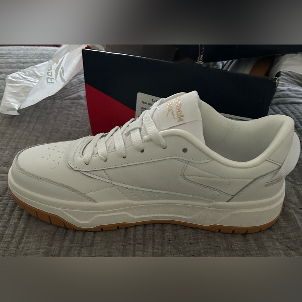 Women Reebok sneakers